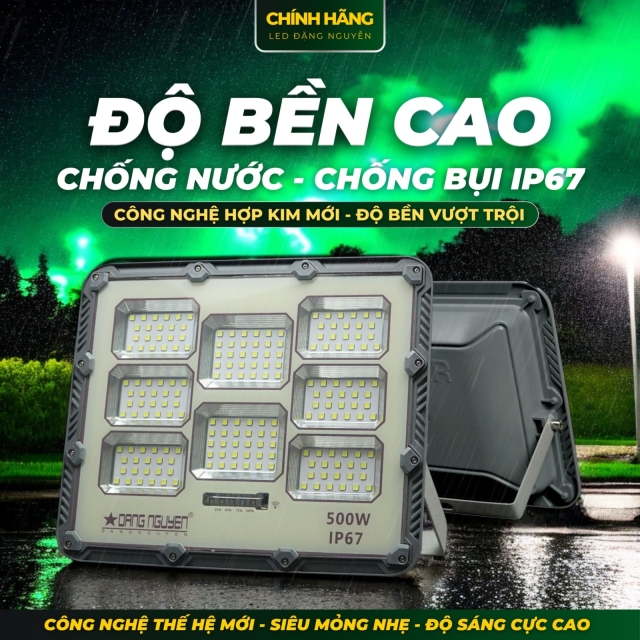 Đèn năng lượng mặt trời 500w NEW - Vỏ Nhựa